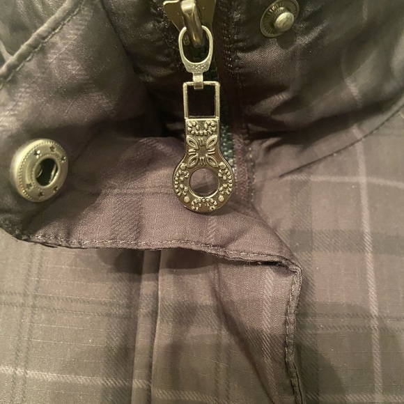Point Zero Grey Plaid Down Puffer Coat - Picture 5 of 13